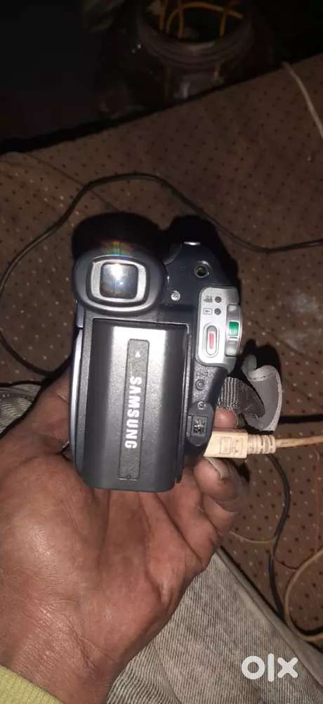 samsung sc dc173u dvd camcorder with 34x optical zoom