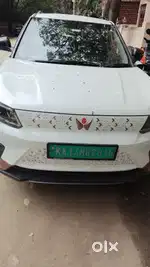 Mahindra XUV 400 EV 2023