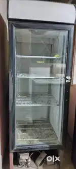 Display fridge