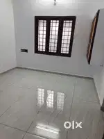 Family 1Bhk house 1st floor near reliance fresh Ponnurunni 9000