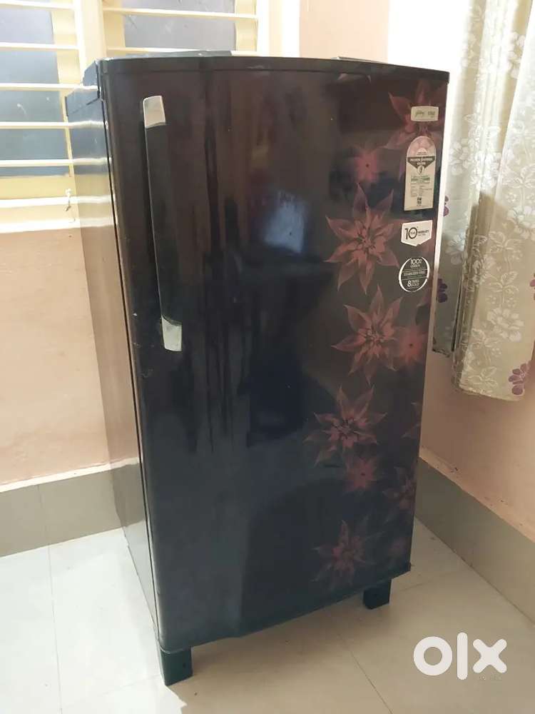 Godrej Edge Refrigerator – Excellent Condition  Best Price!