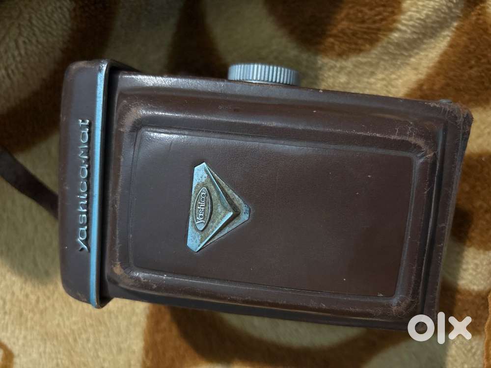 Yashica mat antique camera