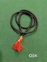 கருங்காலி மாலை