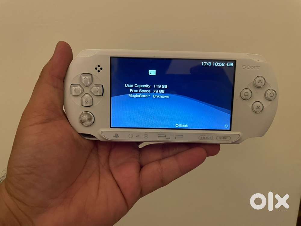 PSP White + 128gb card