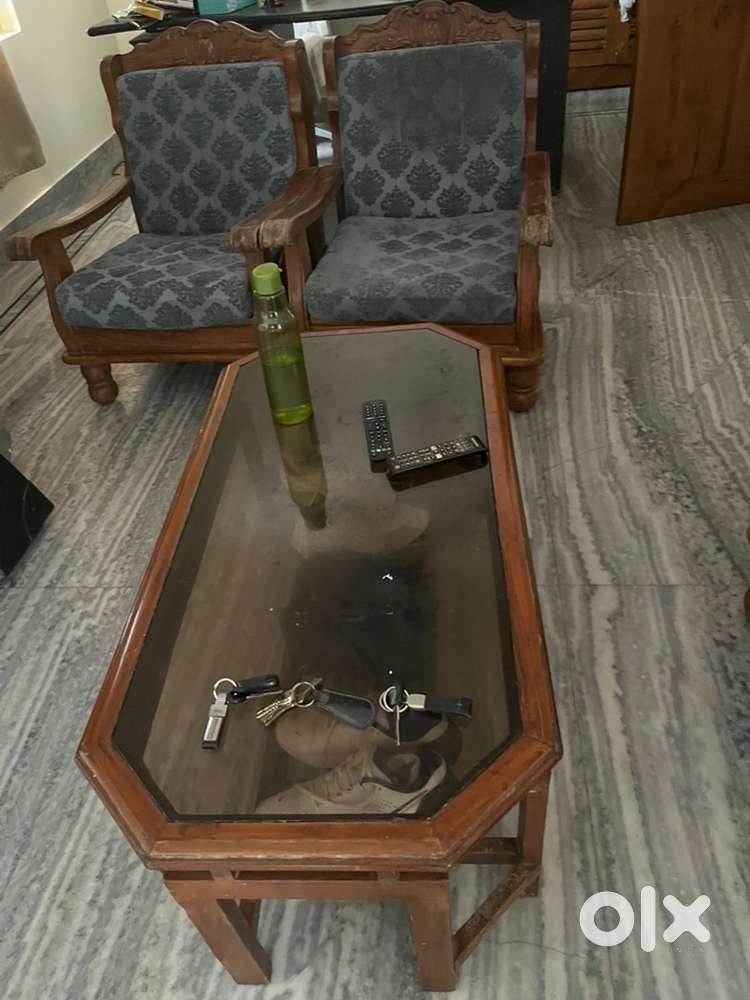 Sofa set and office table