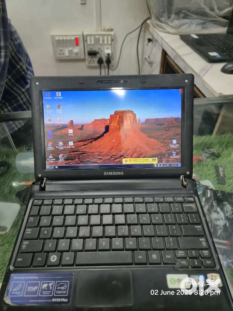 Samsung laptop.