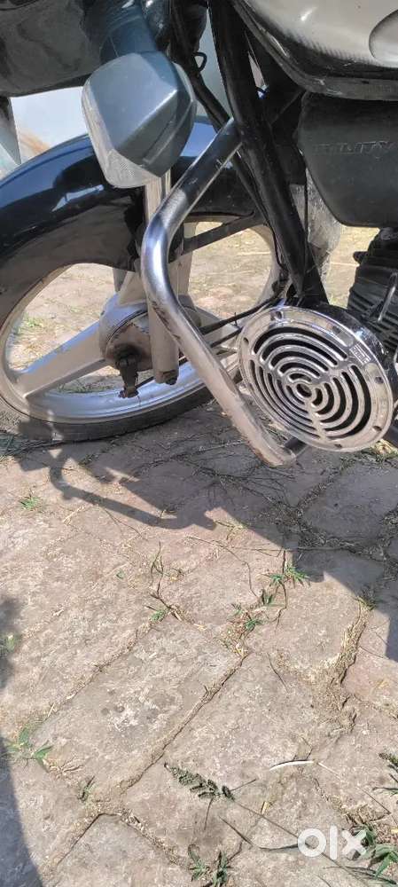 Bhai bike all ok h koi kmi nhi h Rc sath ha