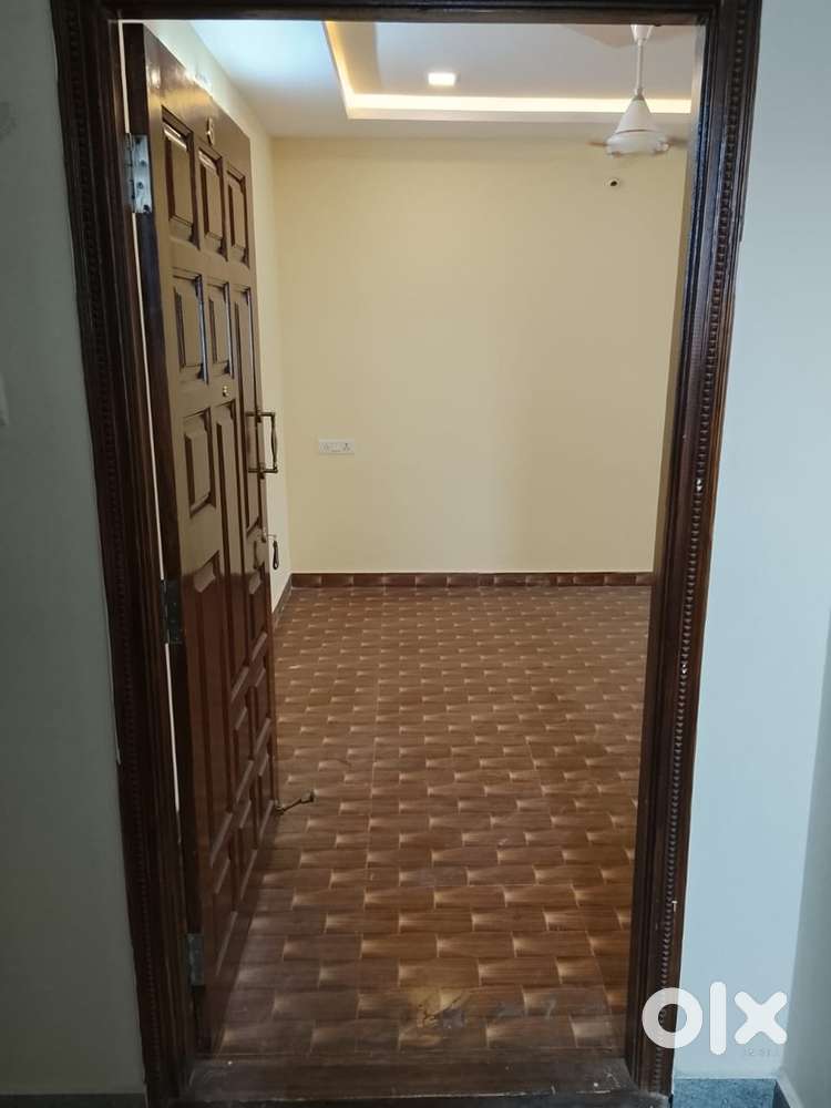 Flat 3bhk for rent in attapur, golden heights