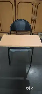 Study table hai Good condition Mai,, Total 10 pice hai