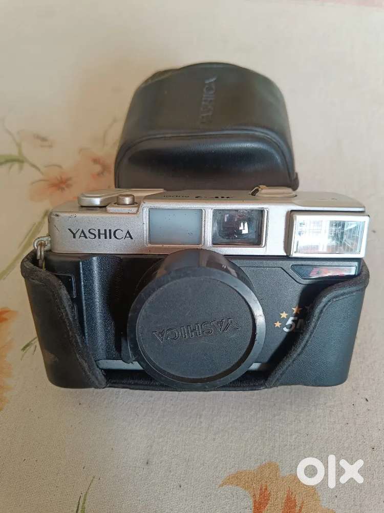 2 Vintage cameras collection