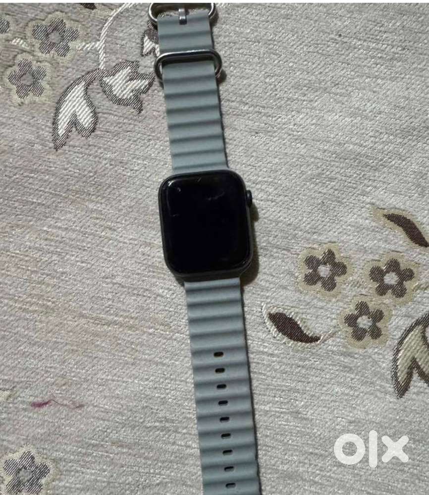 I want to sell apple watch SE 44 mm