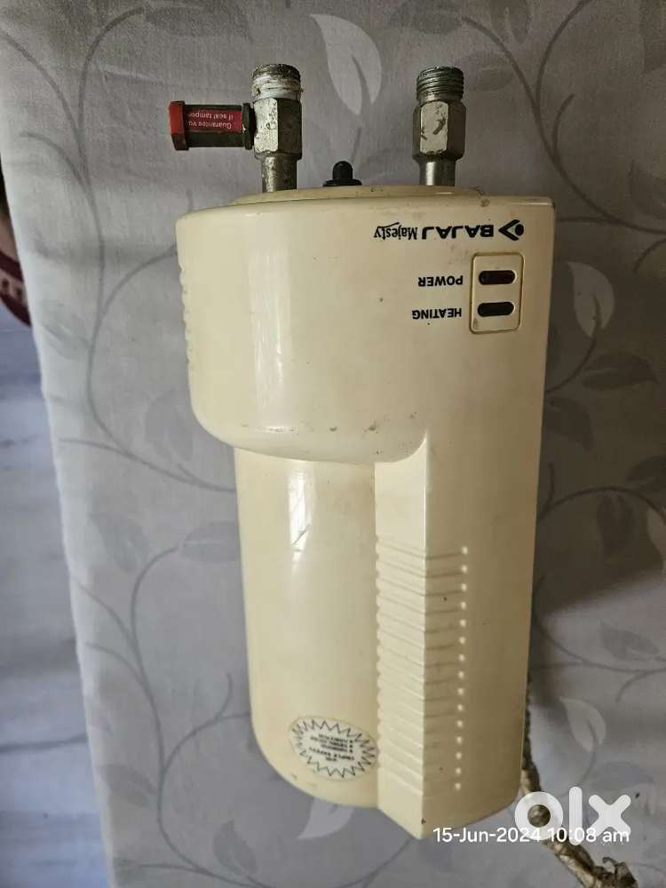 Bajaj instant gyser 1liter electrical