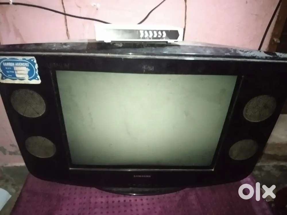 Samsung 24inch TV with setup box