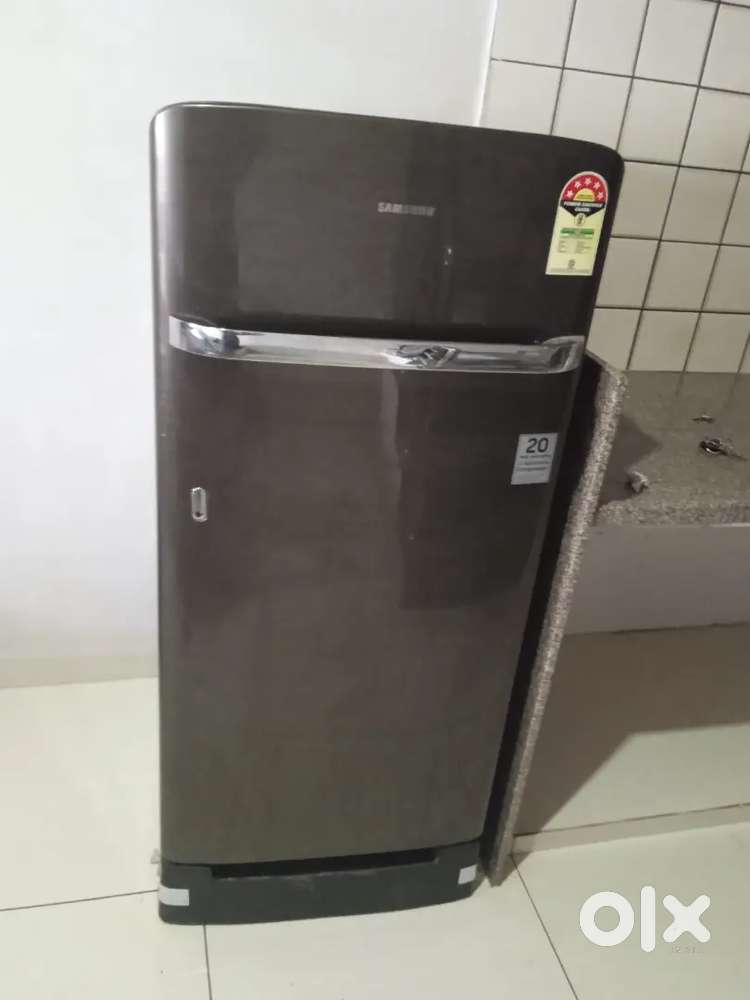 Samsung 5 Star fridge with digital compressor