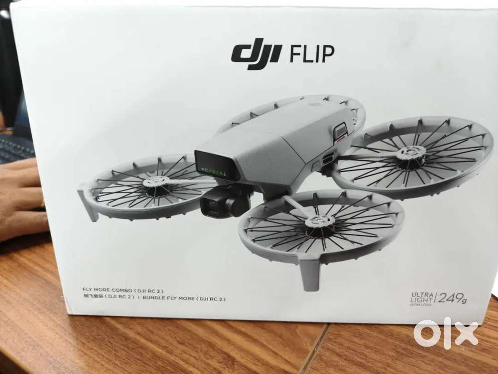 DJI flip Fly More Combo(RC 2 display controller & Extra Battery 2nos )