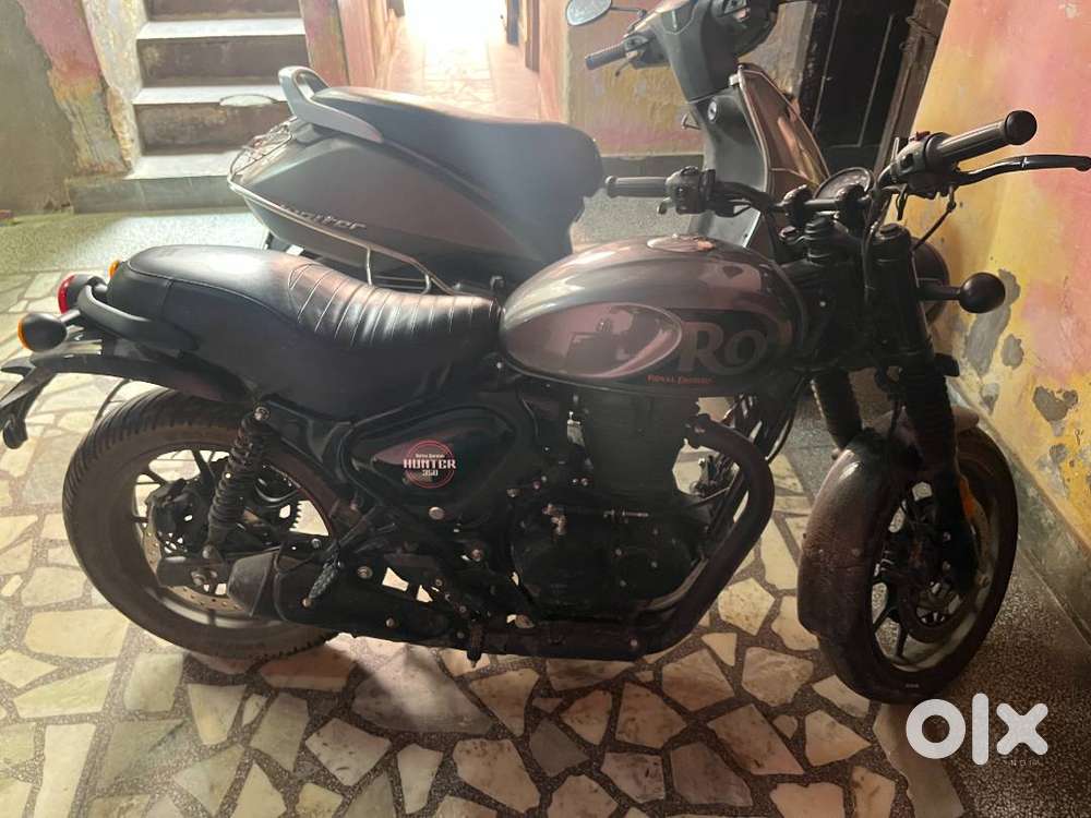 Royal Enfield Hunter 350 Metro Dapper