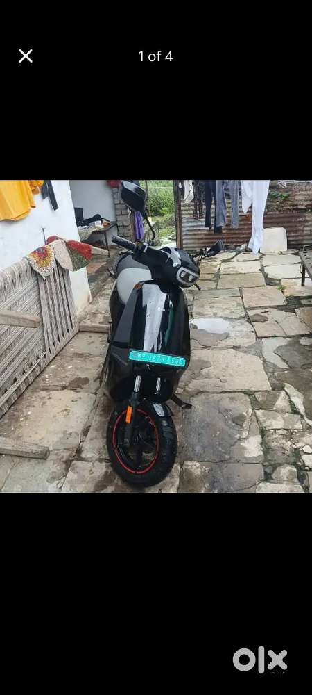Ola s1pro 3gen 4 kw hai 1500 km chali hai new hai arjent sell only