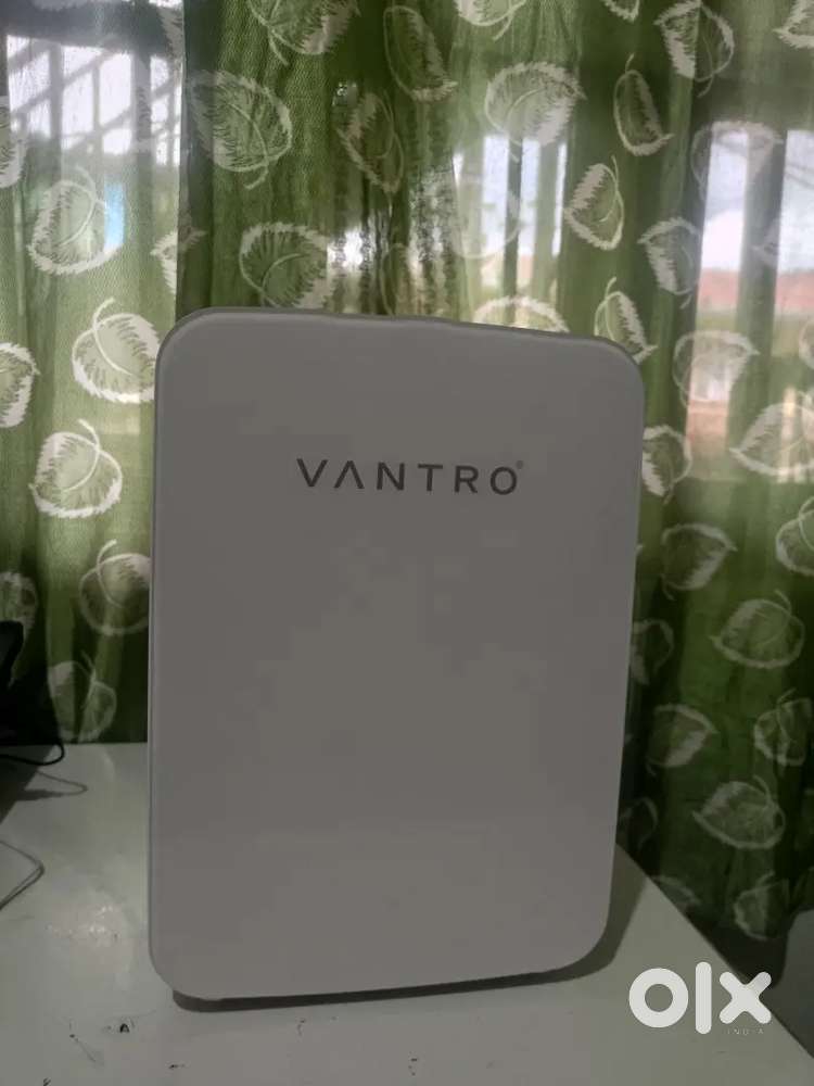 Vantro Mini Fridge