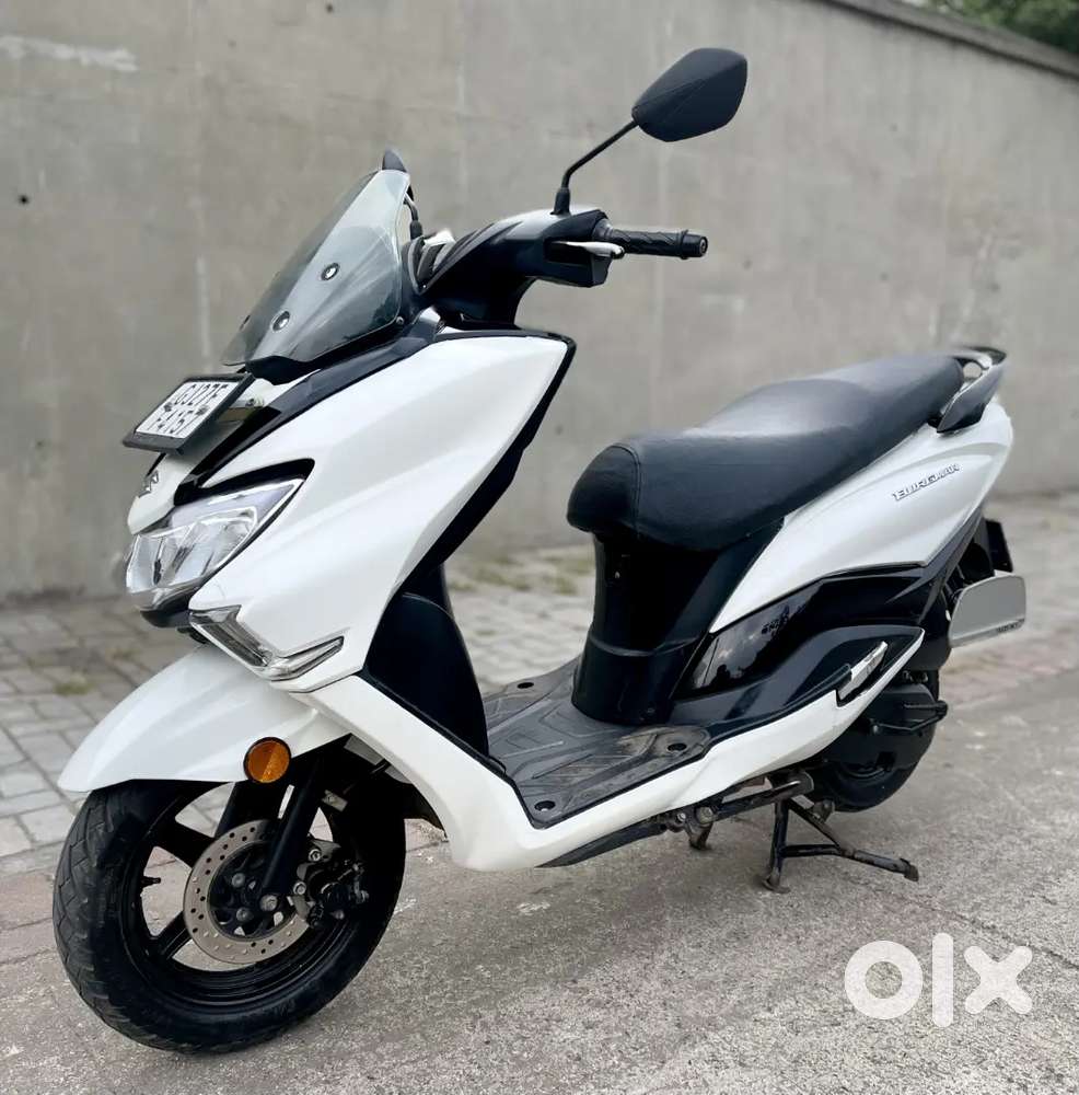 Suzuki Burgman (2023 modal)