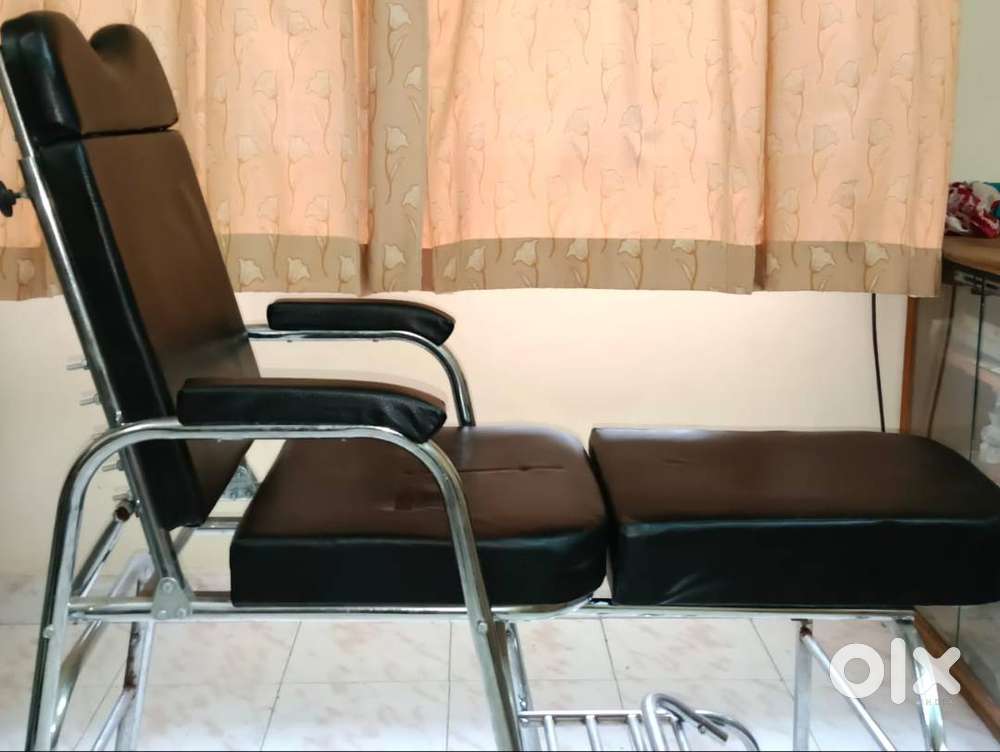 Parlour chair