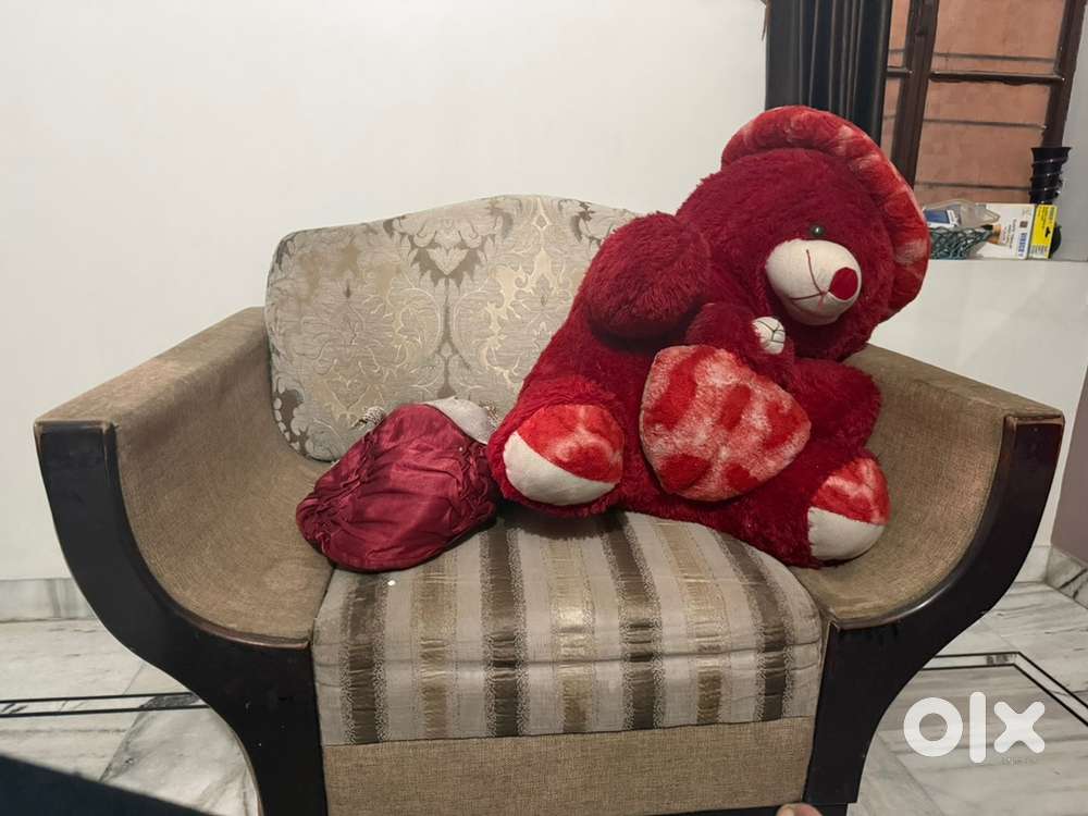 5 Seat Sofa Set New condition
