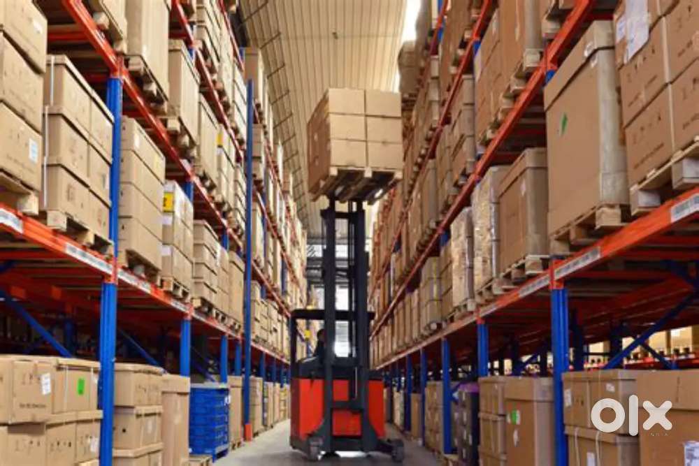 Needs candidates for warehouse company