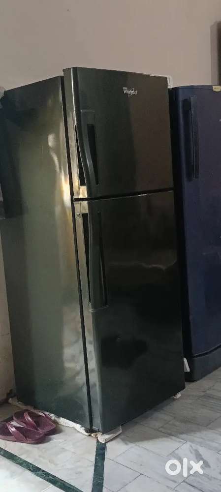 Refrigerator whirlpool