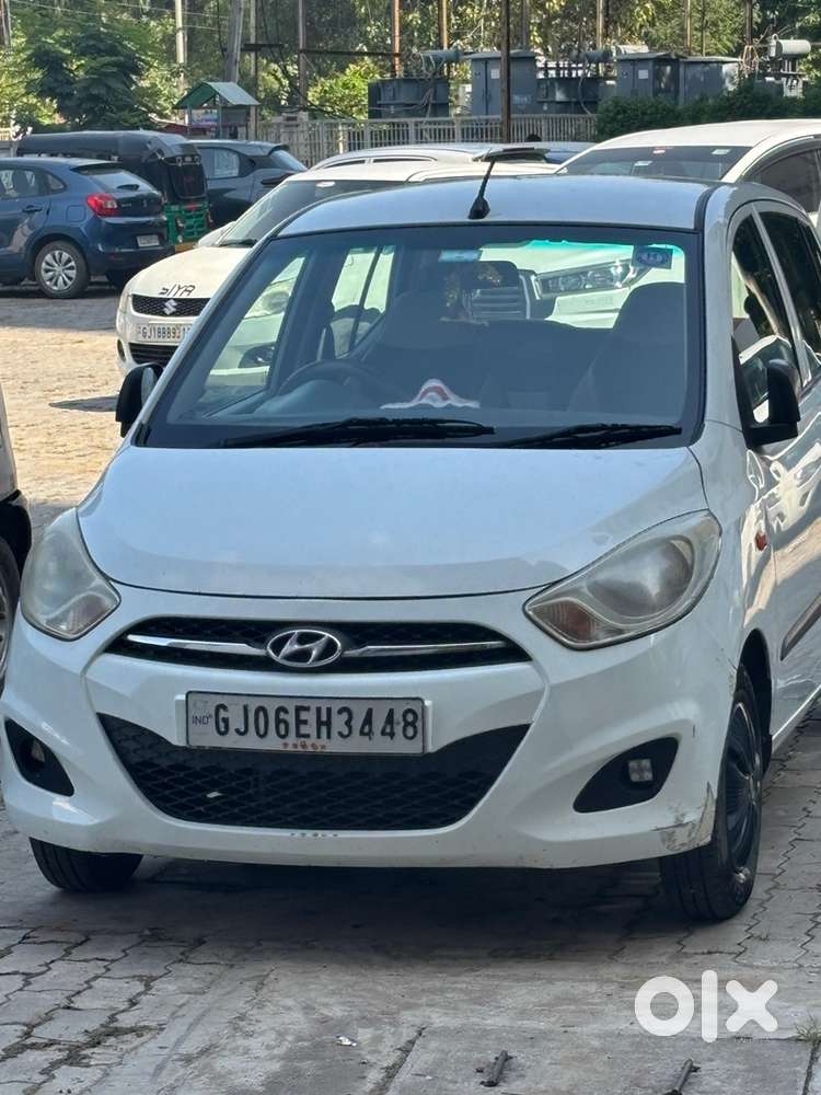 Hyundai i10 2011 Petrol 104000 Km Driven