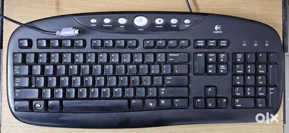 Logitech Keyboard (Good Condition)