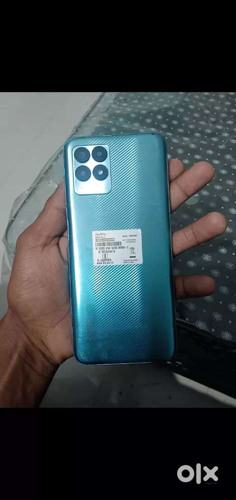 Realme 8 i