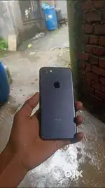 I phone 7. 128 GB storeg and one cawar free