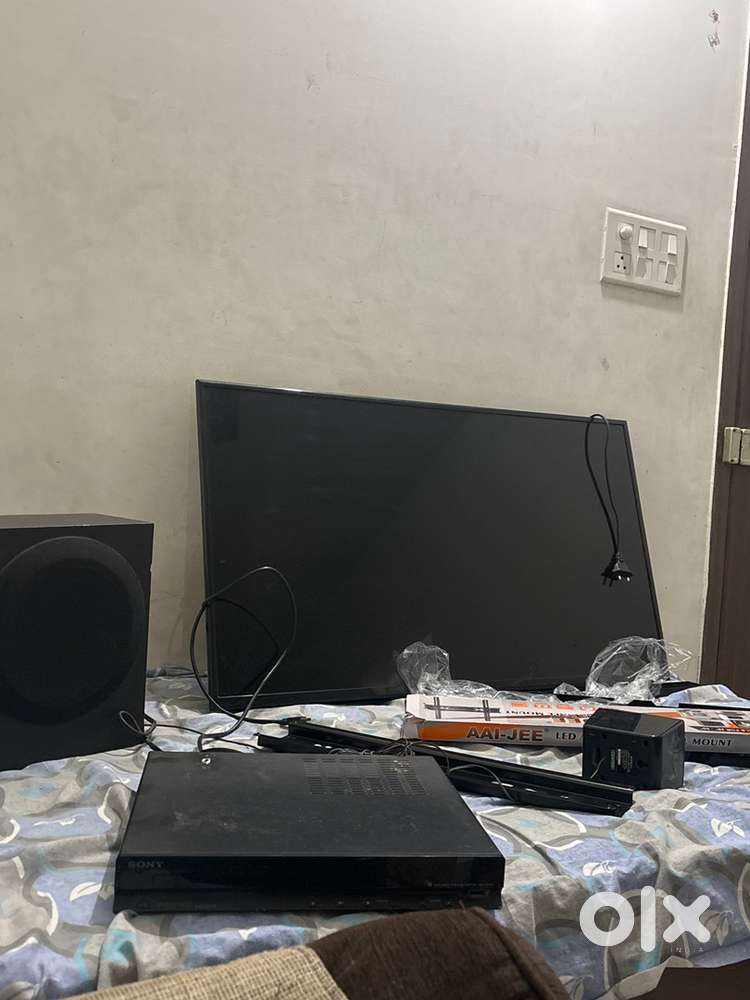 Televison with Home Theatre