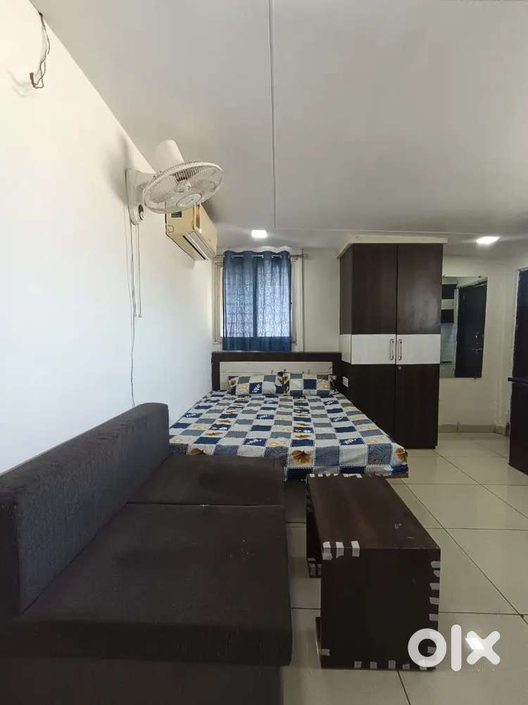 Fully Furnished 1Rk Zero Brokerage!!Vijay Nagar Square Indore