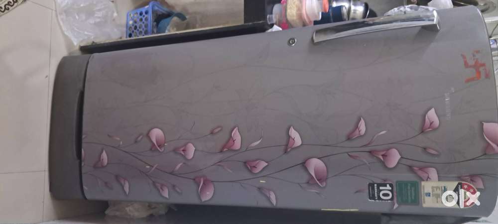 Samsung Fridge 212 liter