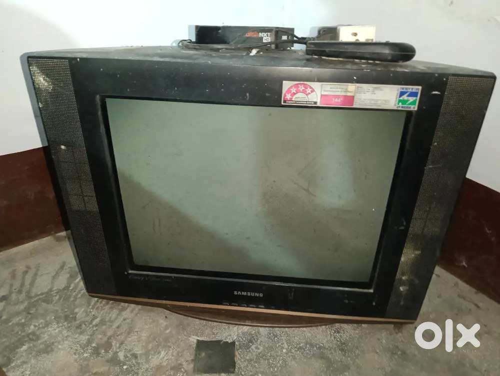 Samsung TV 53CM screen