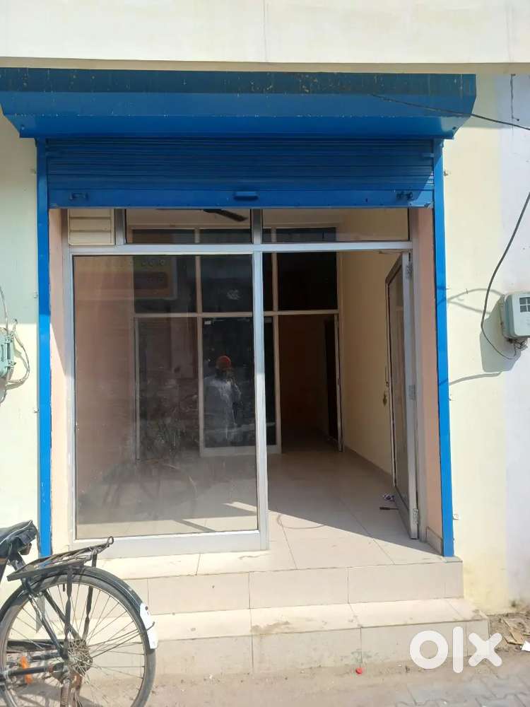 Near Mahavir mandir  Dhuri shop sell