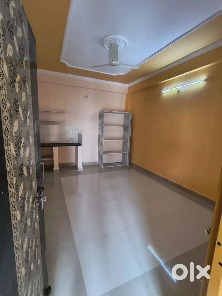 2 rooms  with kitchen platform,  1 almira for rent
