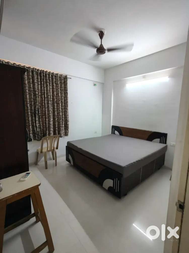 Full furnished 2 BHK flat available for rent near sp ring road Jundal