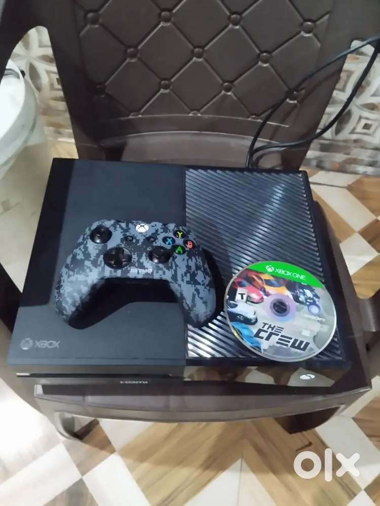 Xbox one with controller