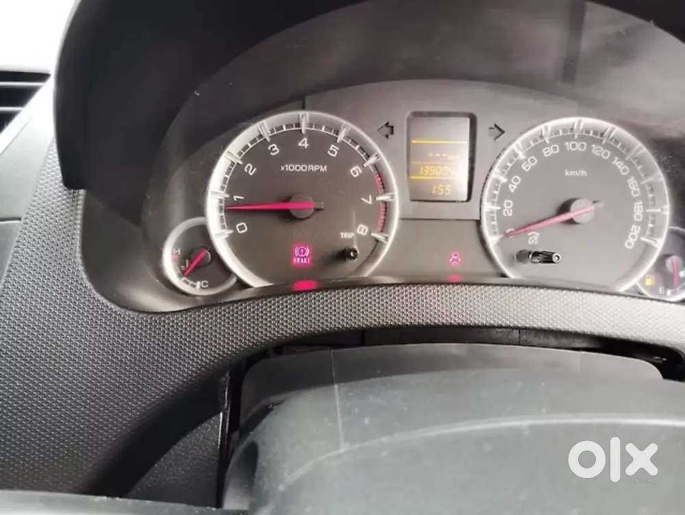 2014 maruthi suzuki swift vxi ABS