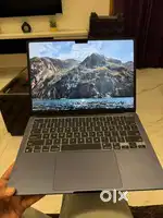 MacBook Air M2 8/256gb