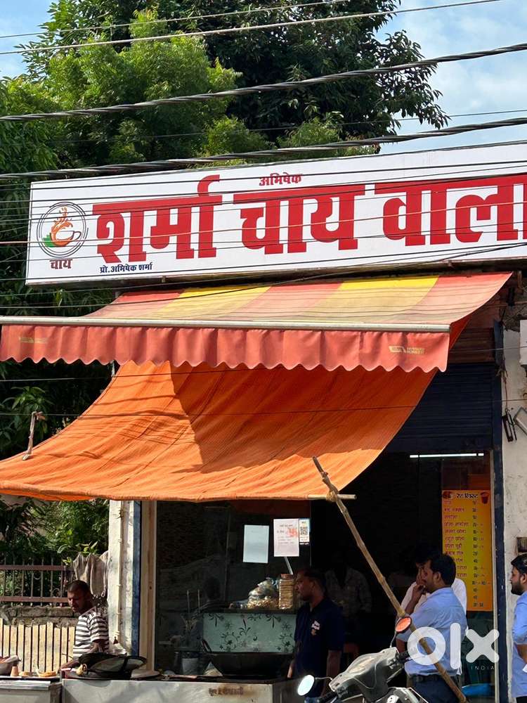 Pura shop ka saman bechna hai ya