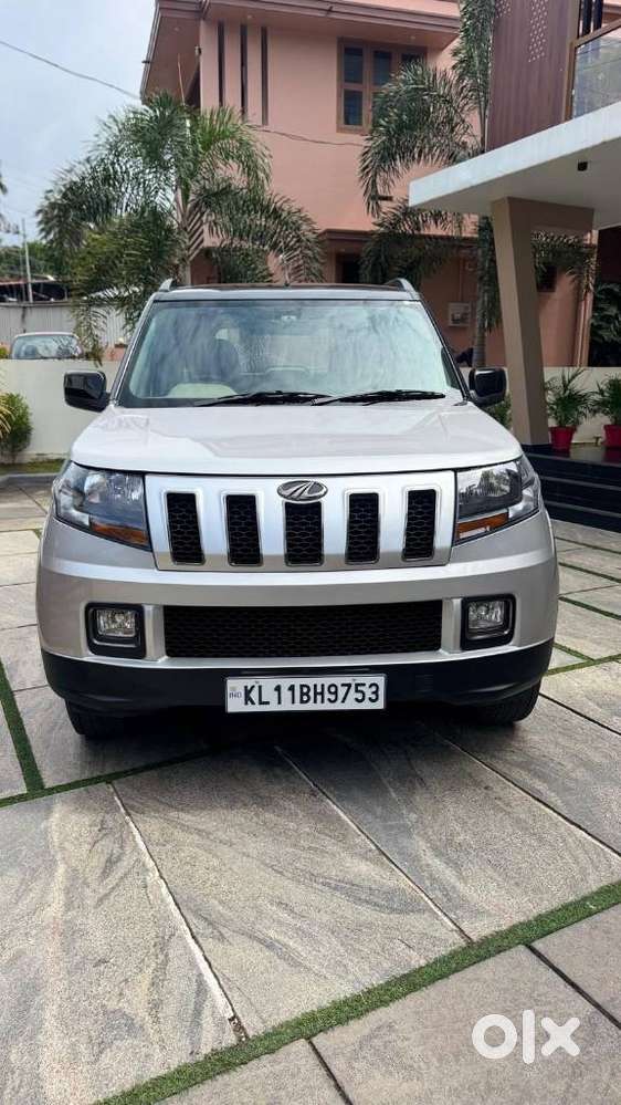 Mahindra TUV 300 T10, 2017, Diesel