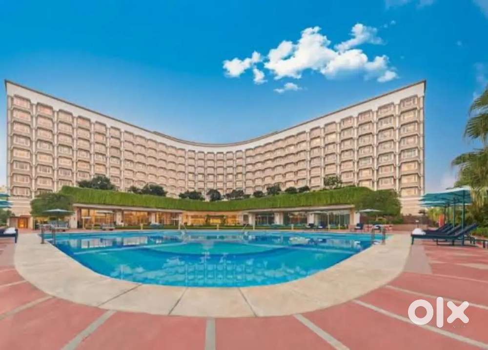 50 waiter requirement in 5 star hotel