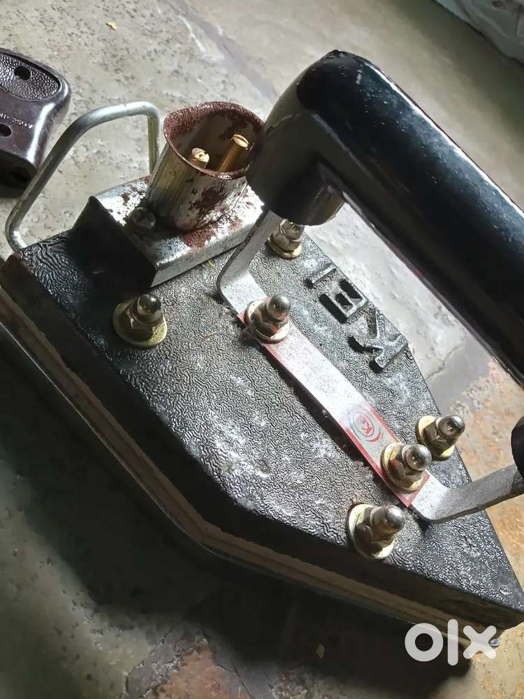 Classic Press Iron for Tailoring/Laundry.