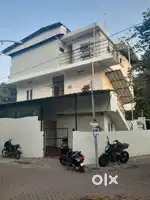 Ladies cook in Hostel