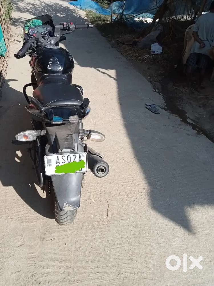 Bajaj 150 pulsar twins dis 2020and bs4