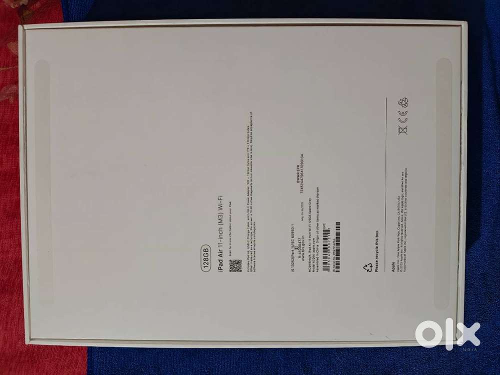 Brand new I pad air M3 128 Gb wifi model .space grey