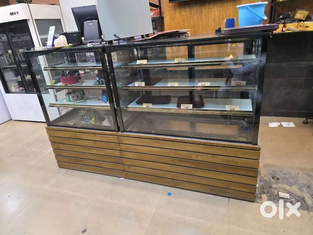 Cake counter 02 small, 01 big