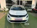 Tata Altroz 1.2 XE, 2020, Petrol